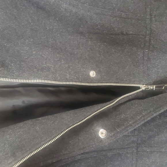 Larry Levine dark charcoal black wool blend car coat, zips snaps Size 8 - Picture 4 of 9